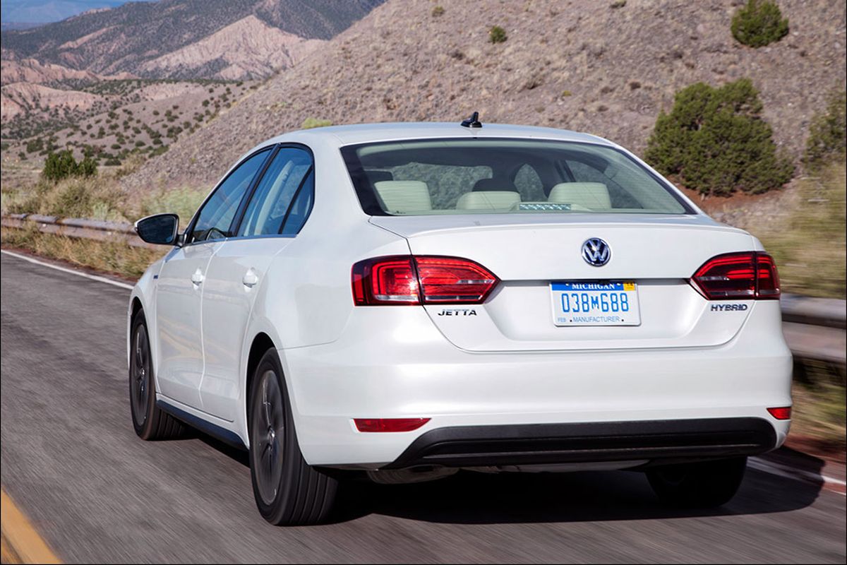 An independent rear suspension replaces the old solid rear axle. (Volkswagen)