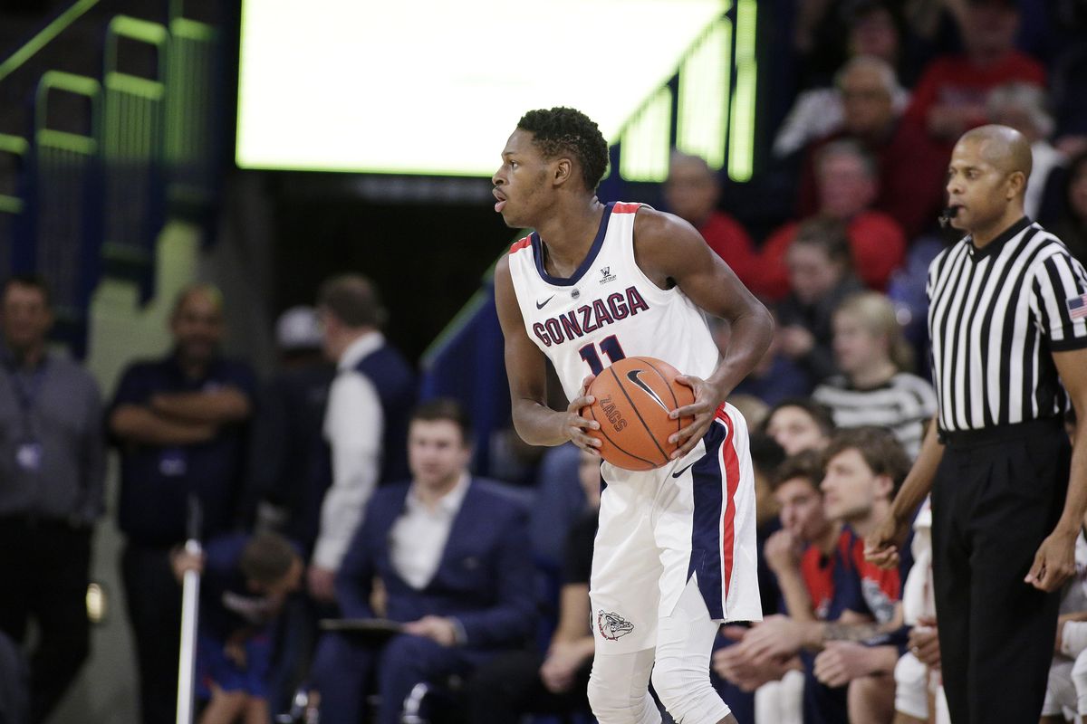Gonzaga guard Joel Ayayi looks to pass during the second half against Texas Arlington on  Tuesday. Dec. 18, 2018. (Young Kwak / AP)