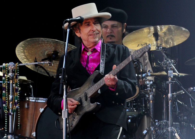 Bob Dylan performs Wednesday with John Mellencamp at the Greyhound Park and Event Center in Post Falls. (File / Associated Press)