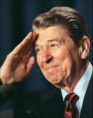 FILE-This file picture taken  Jan. 27,1988, shows U.S. President Ronald Reagan saluting to members of the Reserve Officers Association in Washington. (Mike Sargent / Afp Files)