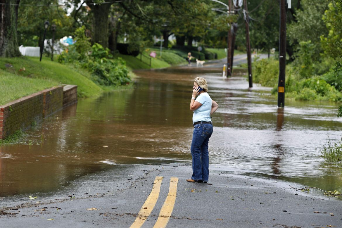 Irene downgraded from hurricane to tropical storm - A picture story at ...