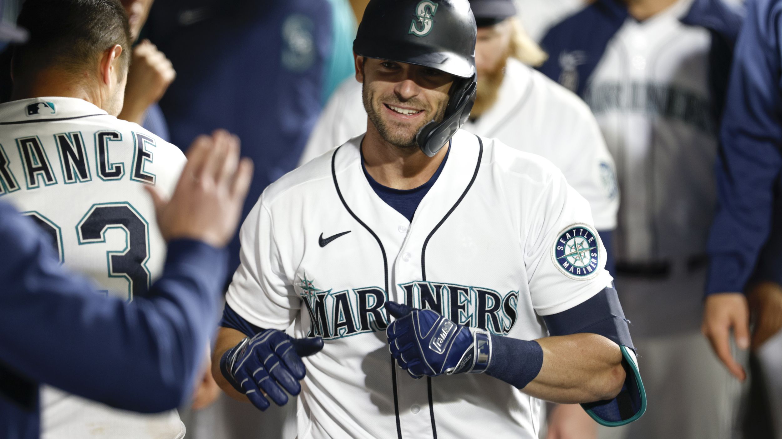 Mariners' Mitch Haniger Hits 100th Career Home Run