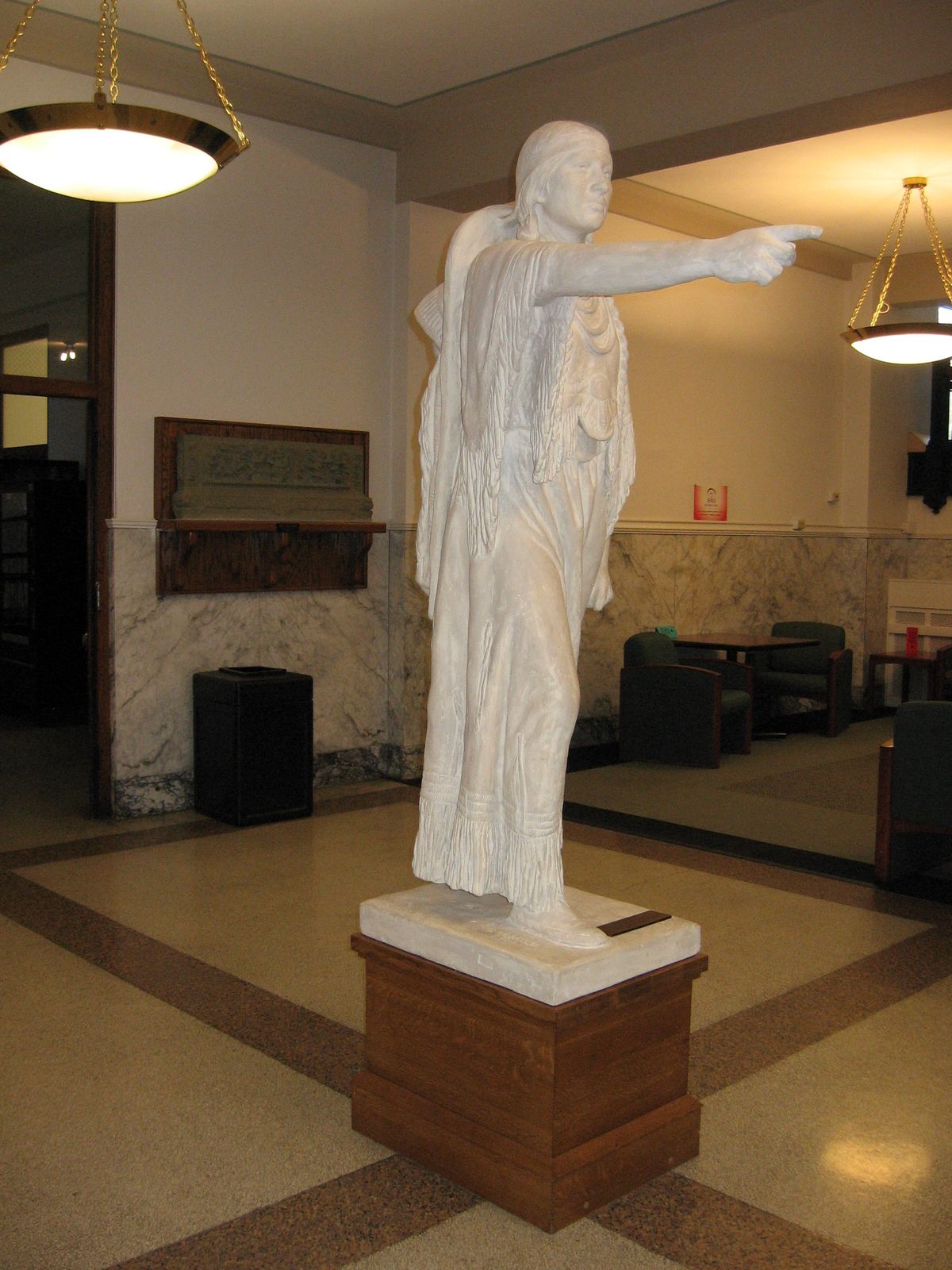The Eastern Washington University’s plaster statue of Sacajawea before it was encased in Plexiglas.