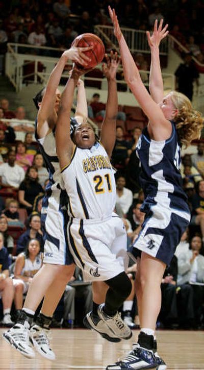 
Cal's Alexis-Gray Lawson shoots past Amber Sprague.Associated Press
 (Associated Press / The Spokesman-Review)