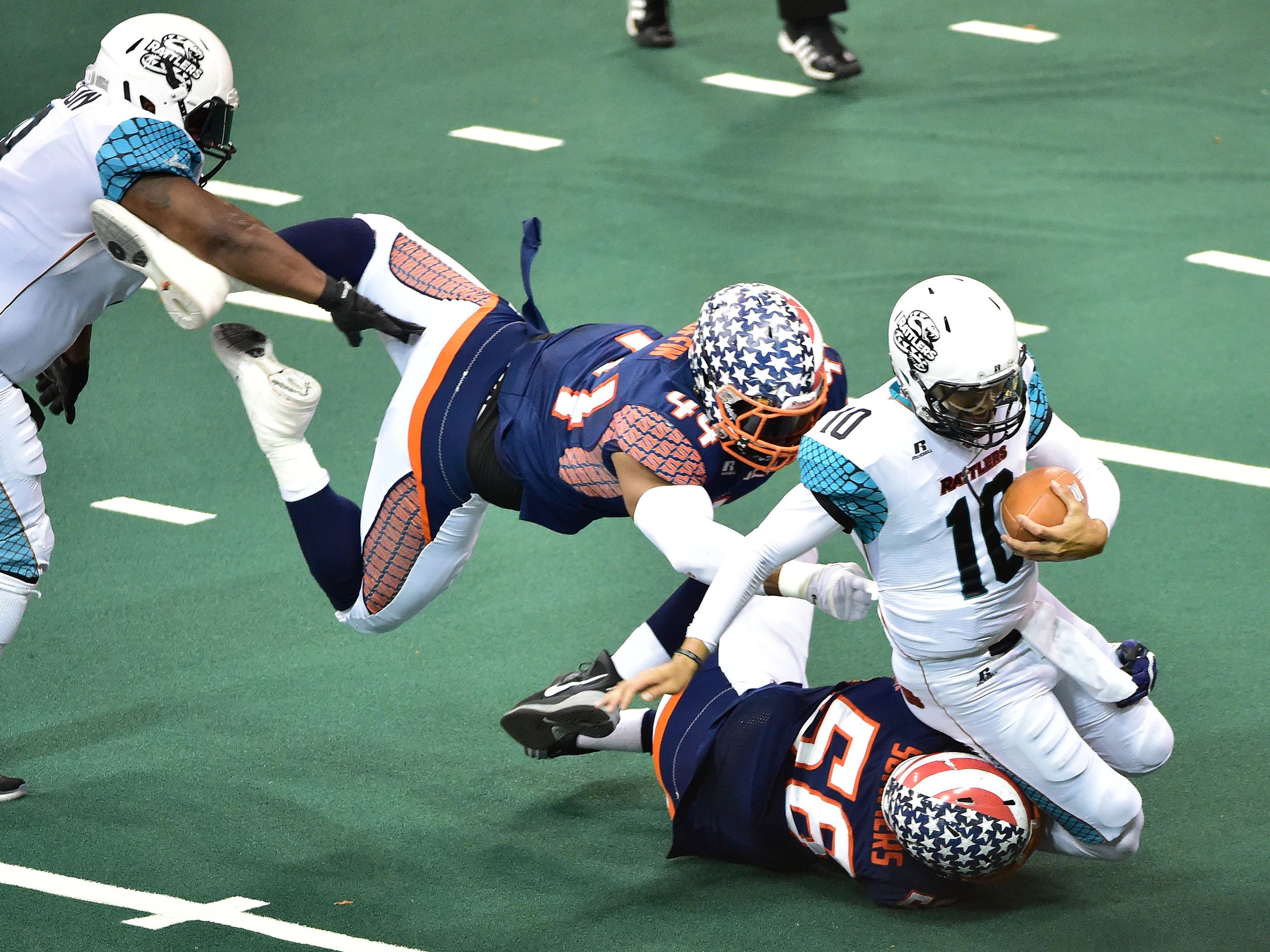 Shock find old form in upsetting Arizona Rattlers