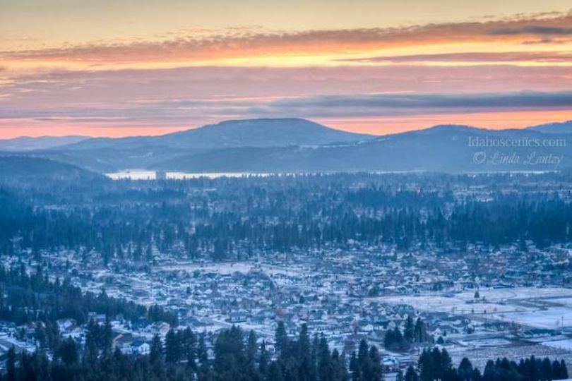 On her Idaho Scenic Images Facebook page, Linda Lantzy posted this photo of snowy Coeur d'Alene 7 hours ago, with the simple explanation: 