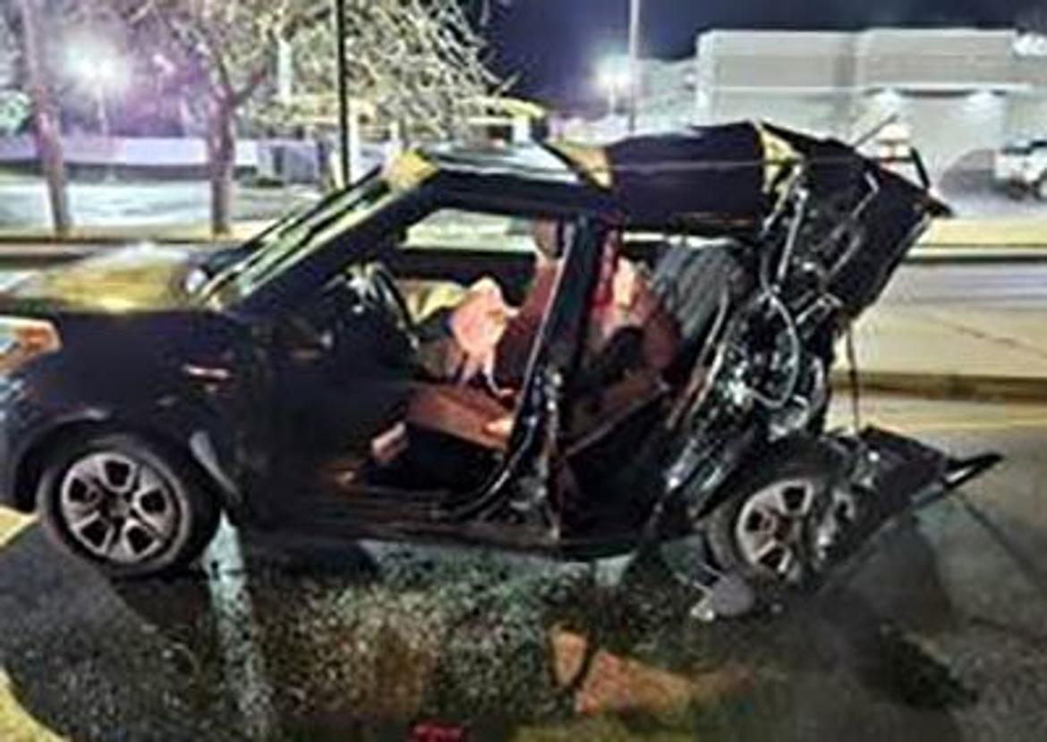 Passenger hospitalized with serious injuries after alleged DUI crash ...