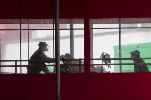 N Y Gets 1 100 Ventilators With Help From China Oregon The Spokesman Review