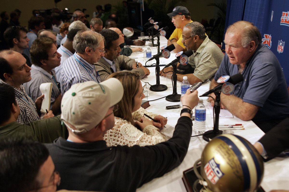 From left, former NFL players Joe Delamielleure, Lem Barney and Jerry Kramer talk to reporters after announcing an online auction and donation drive to provide financial assistance to retired NFL players at the Miami Beach Convention Center in Miami Beach, Fla., Thursday, Feb. 1, 2007. The mementoes will be collected from NFL players for the online auction. (Wilfredo Lee / AP)