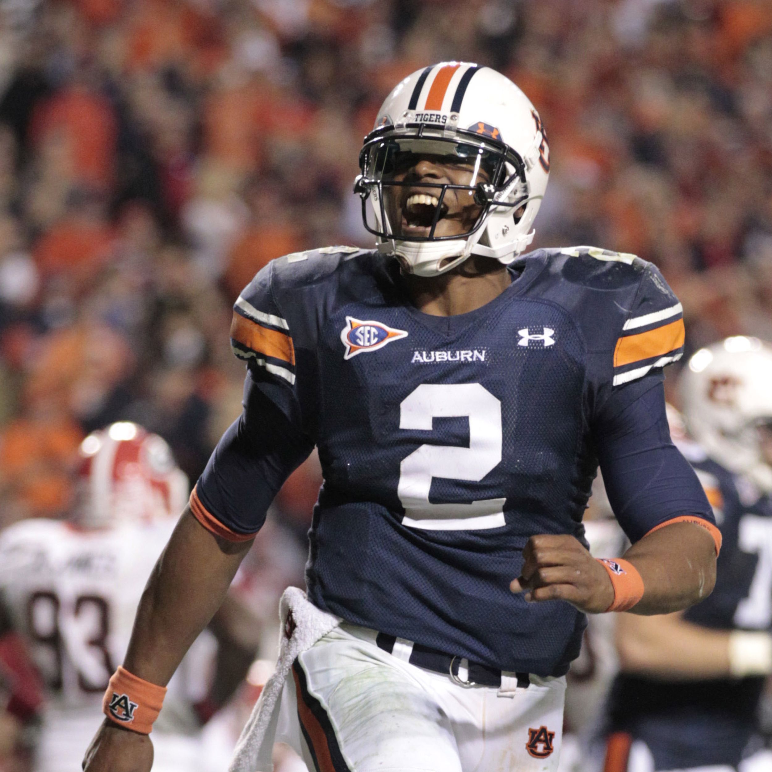 Nation's top two offenses square off in BCS championship game