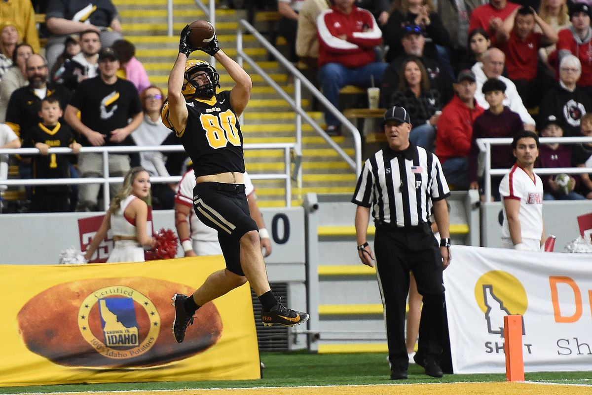 Idaho wide receiver Hayden Hatten makes one of his four touchdown catches against Eastern Washington during Saturday’s Big Sky game at the Kibbie Dome.  (James Snook)