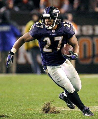 Ravens running back Ray Rice agreed on a new five-year contract with Baltimore worth roughly $40 million on Monday. (Associated Press)