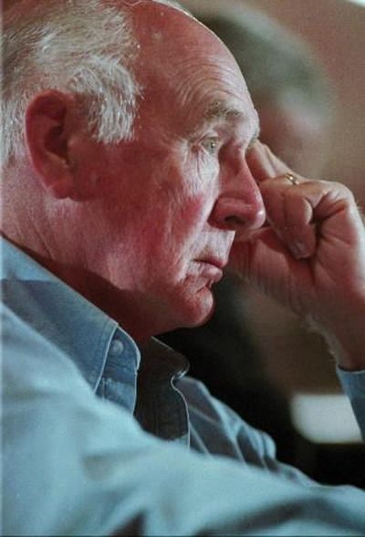 Idaho Gov. Cecil Andrus listens during a discussion with representatives of the media, during the closing session of the Western Governors Association conference in Stateline, Nev.,June 14, 1994. (Bob Galbraith / AP)