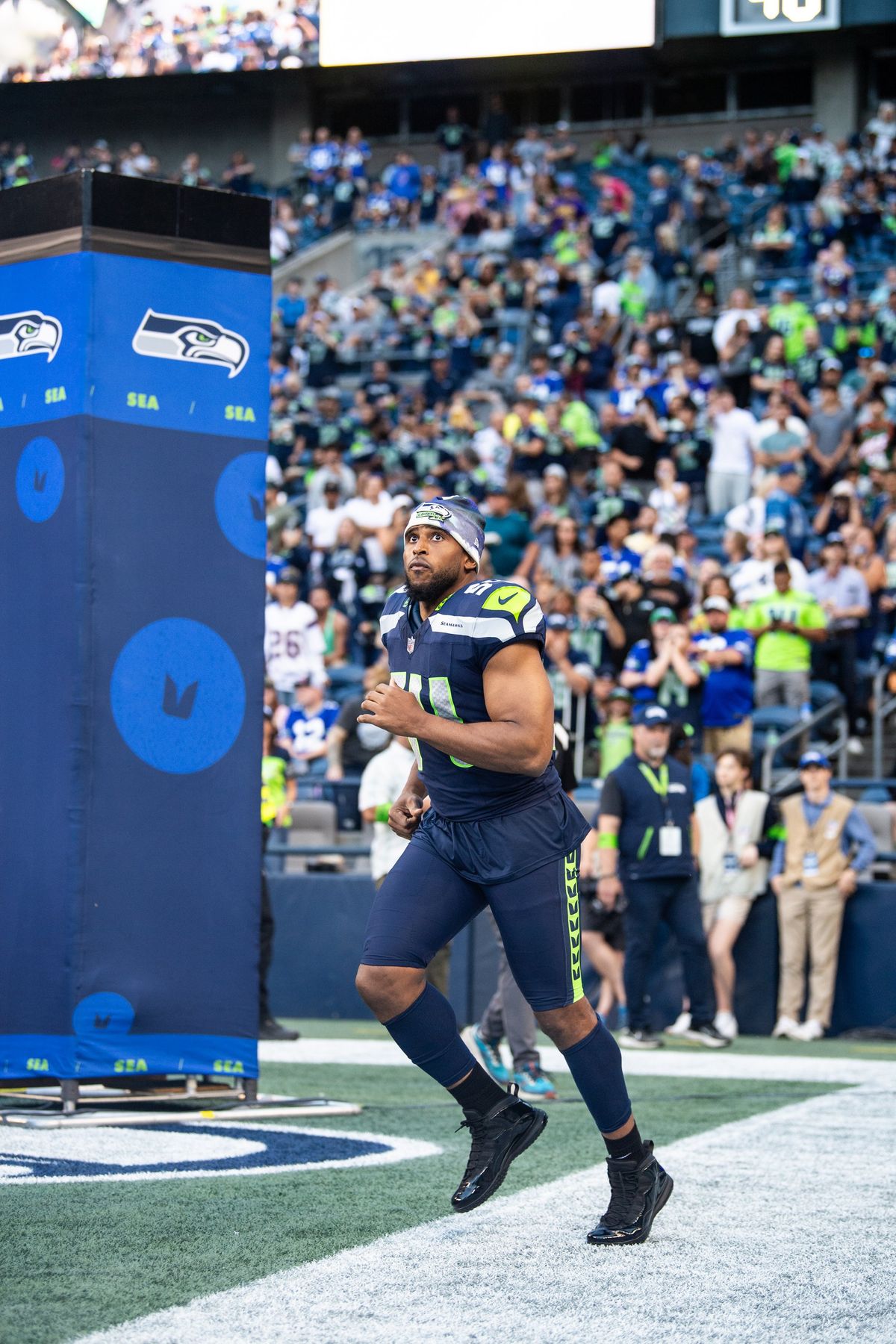 Seahawks fans celebrate first Blue Friday of the season