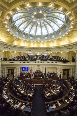 Gov. Butch Otter gives his State of the State address to a joint session of the Idaho Legislature on Monday, Jan. 11, 2016 (AP / Otto Kitsinger)