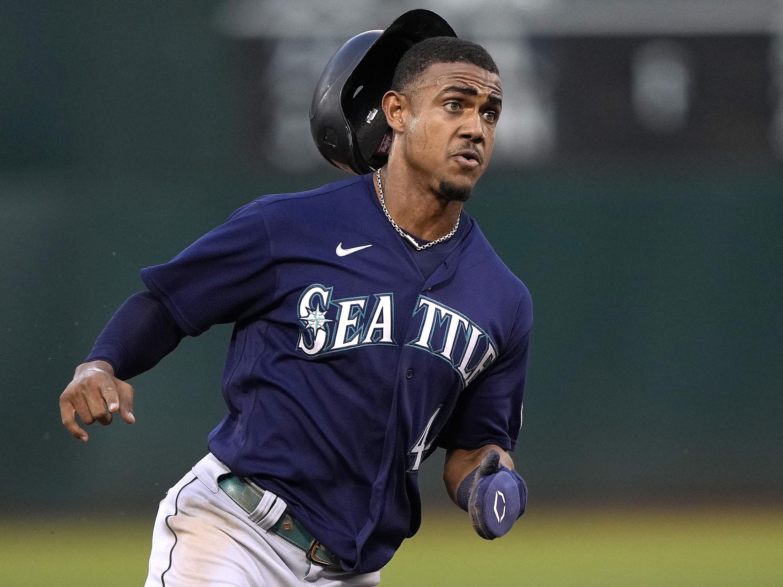 Julio Rodriguez rekindles memories with loyal Mariners fans after