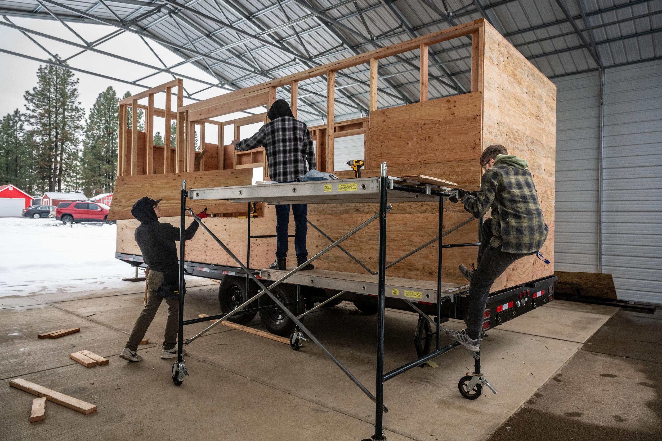 Riverside High wood shop students craft tiny home on wheels