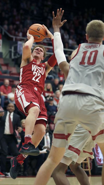 Washington State guard Malachi Flynn  shoots against Stanford during the second half last Saturday  in Stanford, California. Stanford won 86-84. (Tony Avelar / AP)