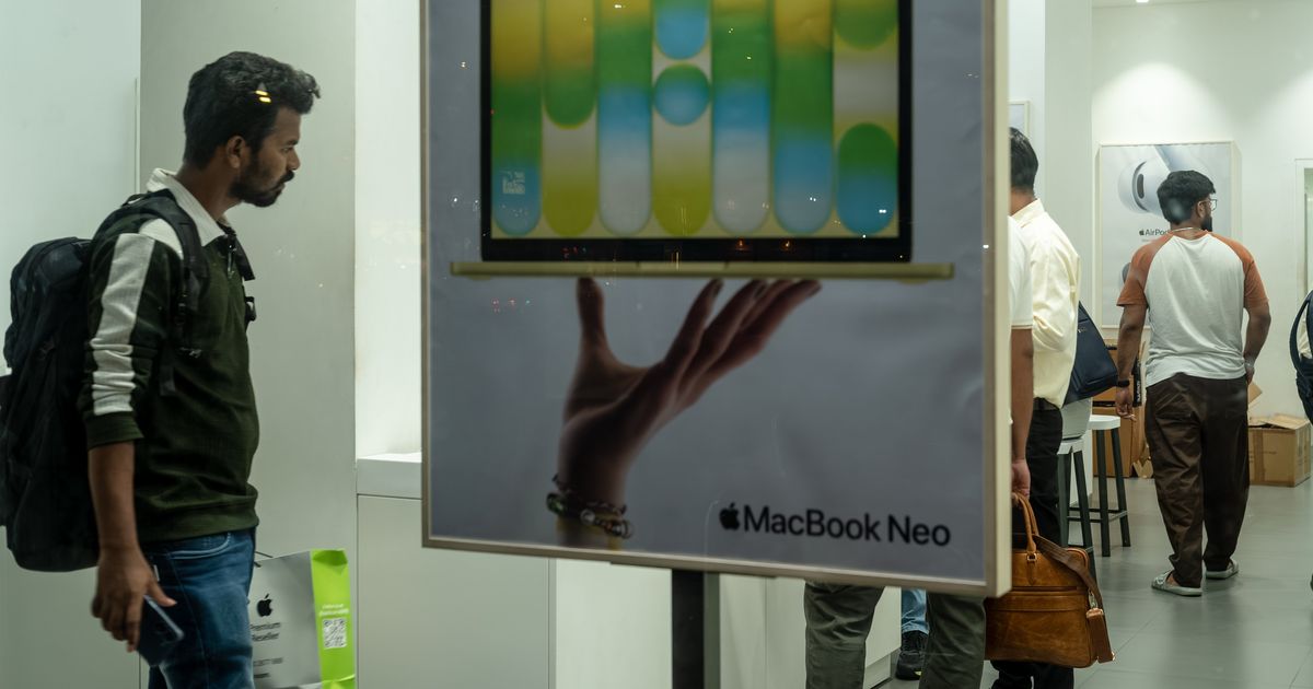 Apple hikes Mac, iPad prices on memory shortage; shares fall