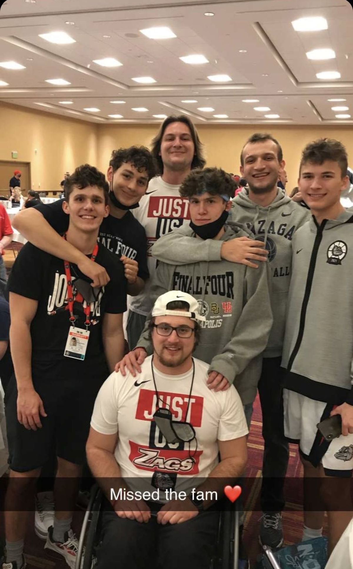 AJ Few, Liam Lloyd, Max Graves, AJ Few, Jackson Graves and Will Graves pose for a photo inside the Indianapolis bubble during the 2021 NCAA Tournament.  (Max Graves/Courtesy)