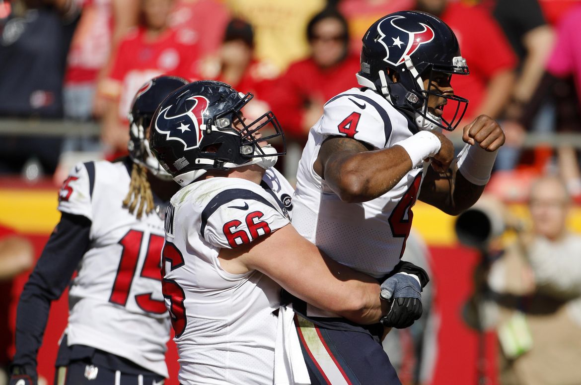 NFL Capsules: Deshaun Watson Outduels Patrick Mahomes, Leads Texans ...