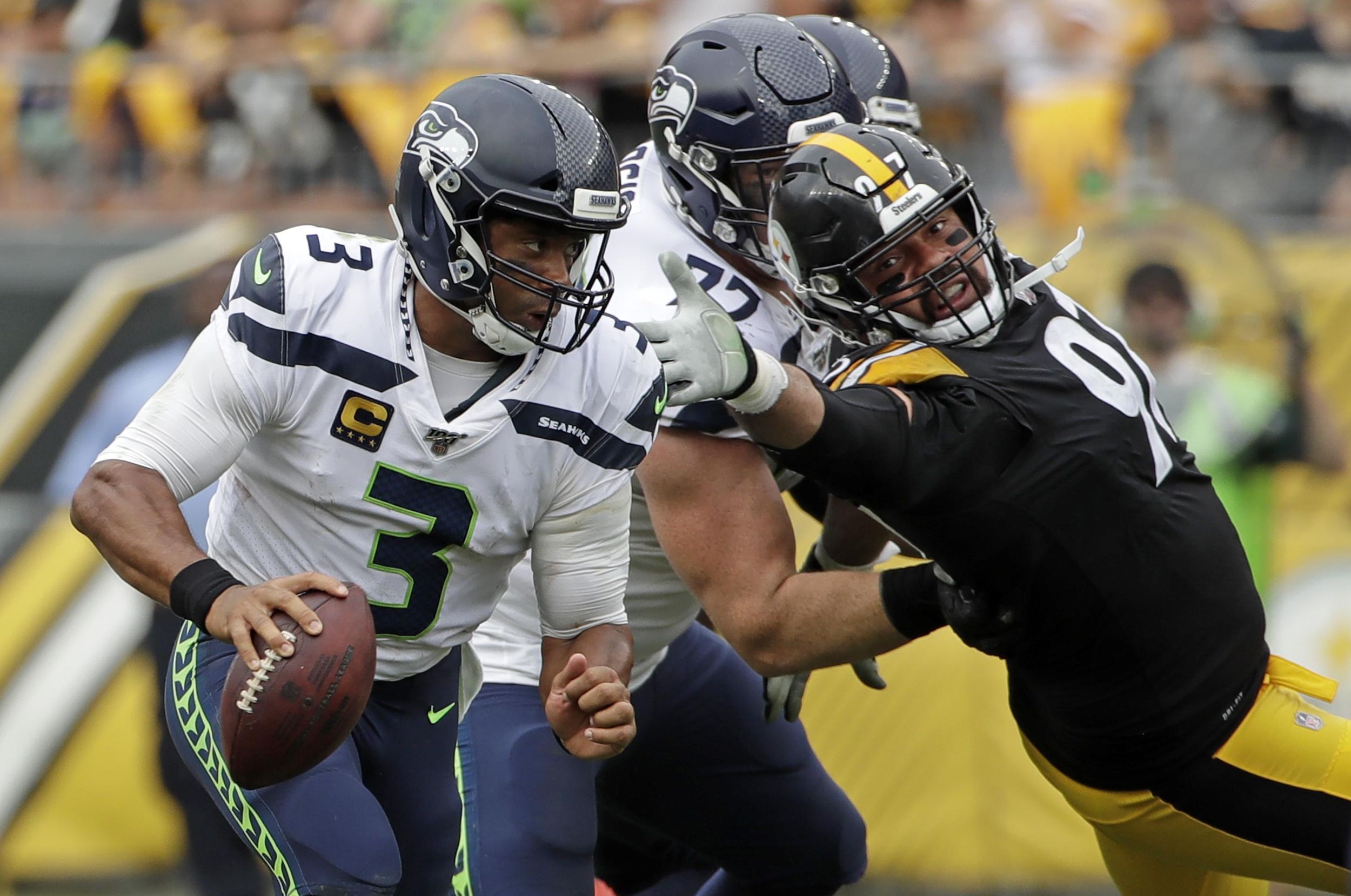 Seahawks' Pete Carroll plans to put Russell Wilson through a football  Master's program - Seattle Sports