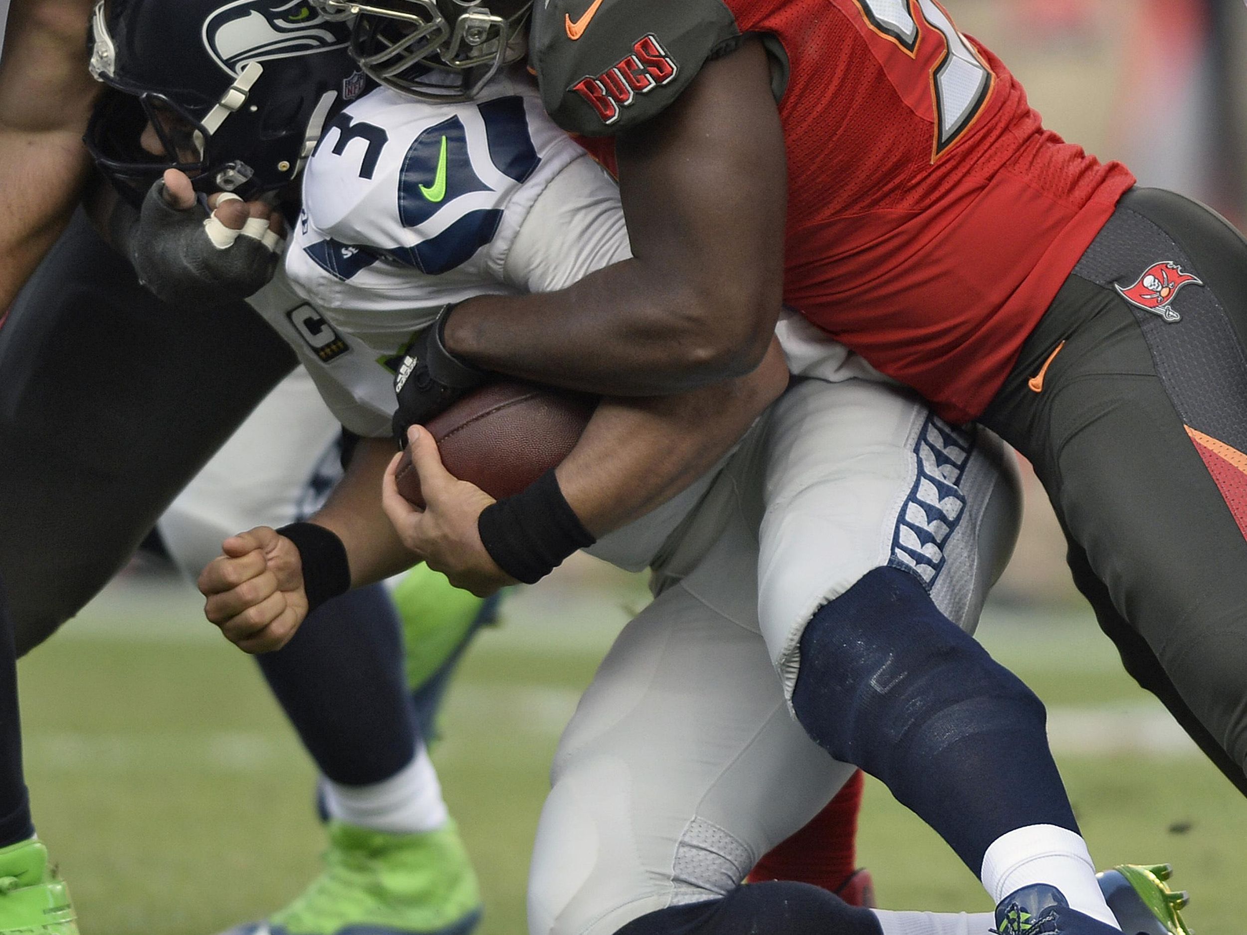 Seahawks Scrape Out a Win Over the Broncos in a Super Bowl Rematch