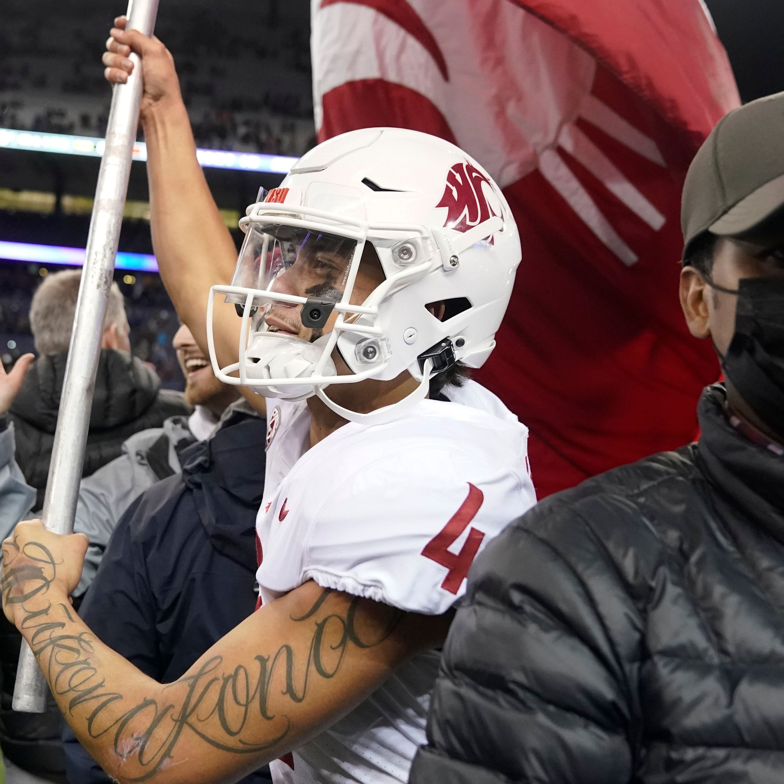 Washington State s Jayden de Laura Armani Marsh and Dean