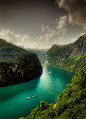 Geiranger Fjord, Norway
Photo: Faisal