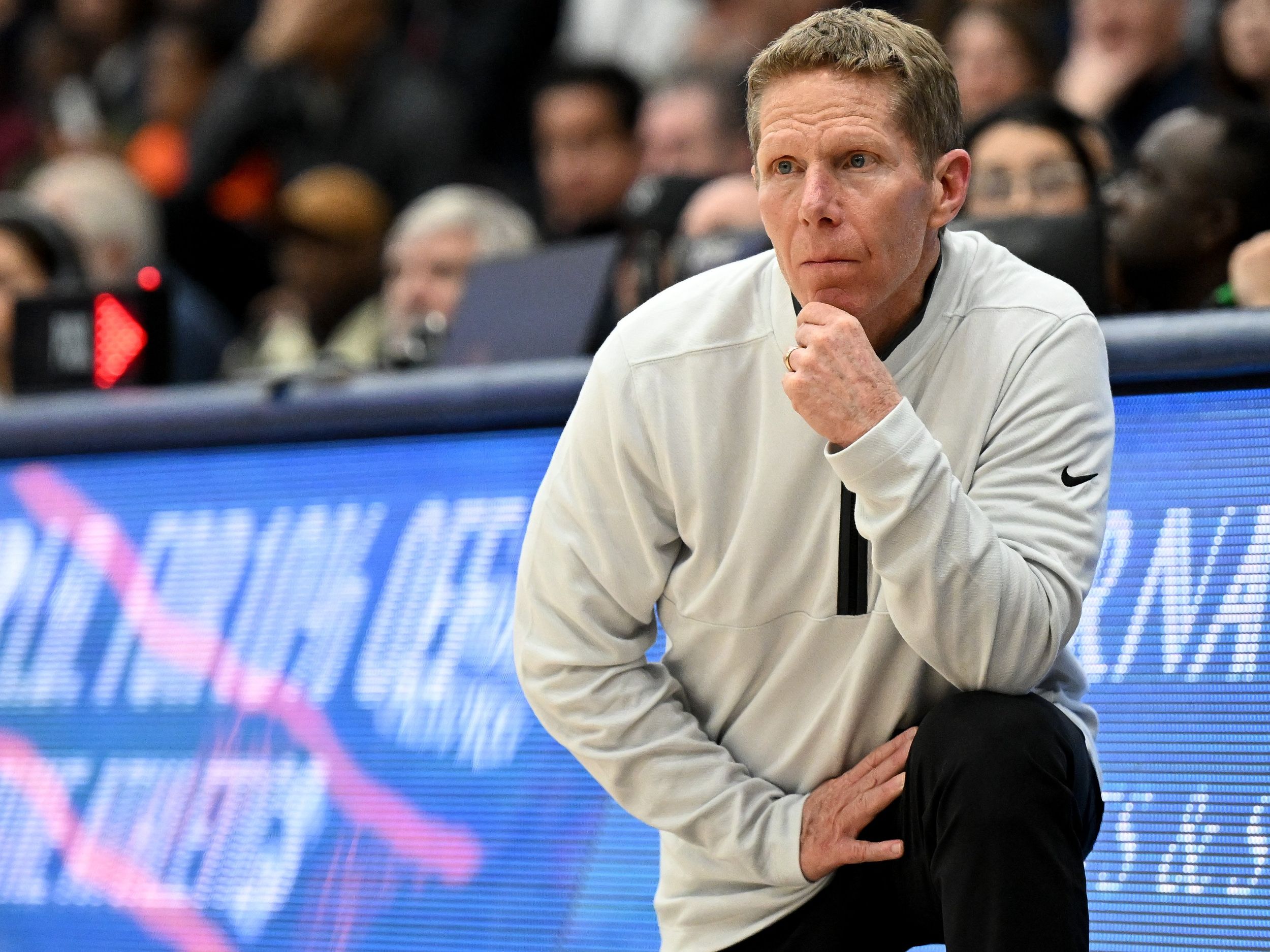 'Just an awesome run.' Gonzaga's Mark Few doused with water, pulls out  signature handstand after 700th career win | The Spokesman-Review