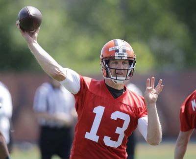 Josh McCown will start Browns’ camp ahead of Johnny Manziel. (Associated Press)