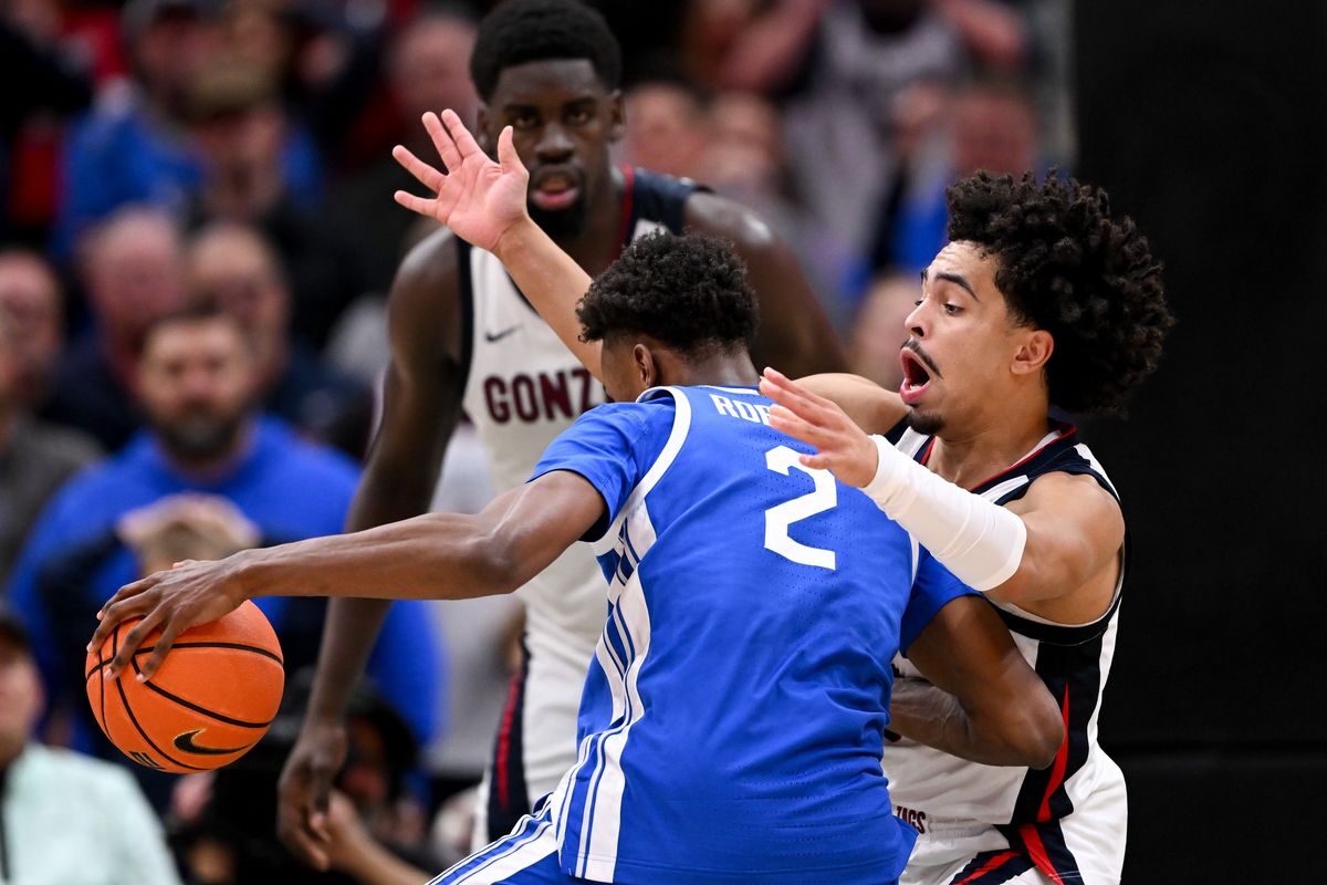 Kentucky Wildcats guard Jaxson Robinson (2) drives the ball against Gonzaga Bulldogs guard Ryan Nembhard (0) during the second half of a college basketball game on Saturday, Dec. 7, 2024, at Climate Pledge Arena in Seattle, Wash. The Kentucky Wildcats won the game 90-89 in overtime.  (Tyler Tjomsland/The Spokesman-Review)