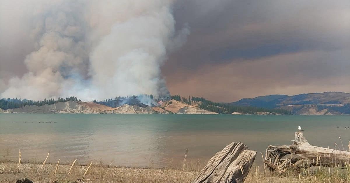 Modrite fire grows 8,000 acres, forces Inchelium to evacuate; fires continue burning ahead of windy Saturday