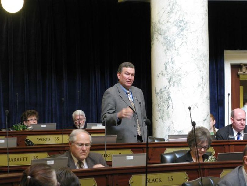 House Assistant Majority Leader Scott Bedke, R-Oakley, debates in favor of SB 1184 in the House on Friday; he said various moves made by JFAC in setting this year's public schools budget soften the blow for schools. (Betsy Russell)
