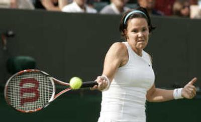 
Lindsay Davenport of the US., returns to Renata Voracova of the Czech Republic. Associated Press
 (Associated Press / The Spokesman-Review)