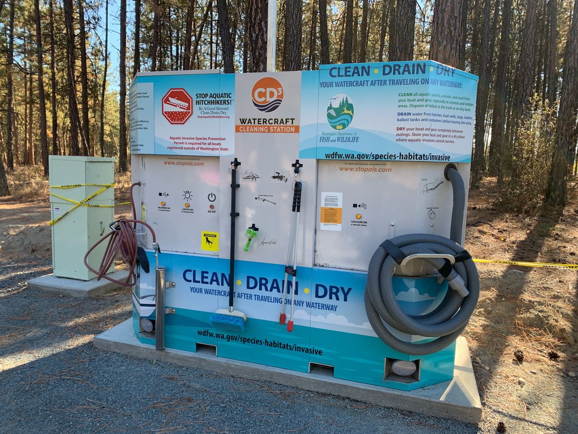 Washington opens boat cleaning station at Kettle Falls in fight against