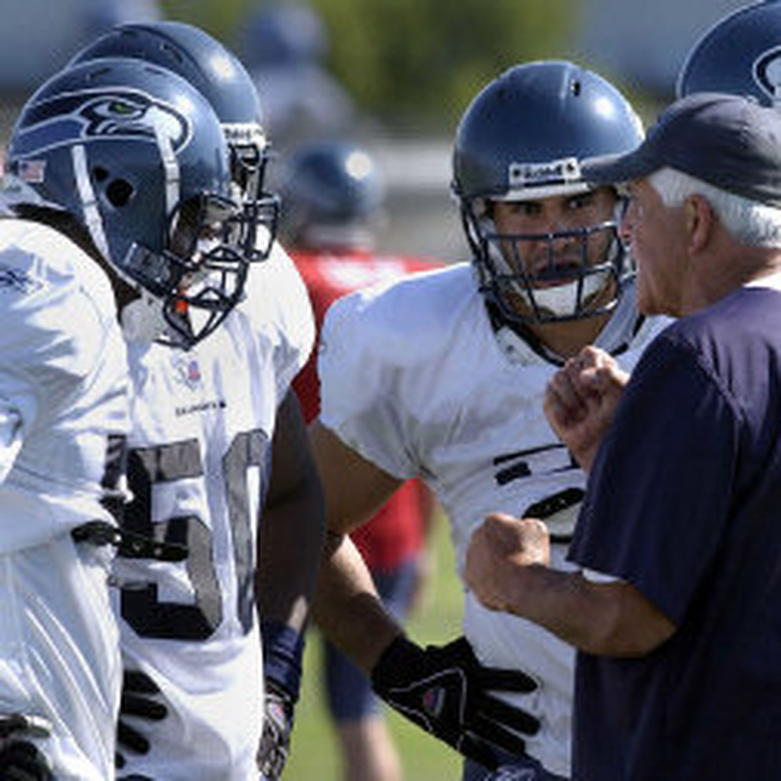 Middle Line Backer Levon Kirkland of the Seattle Seahawks lines up