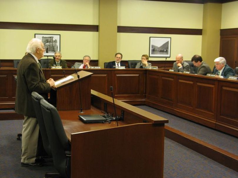 Rep. George Eskridge, R-Dover, argues on Thursday morning for extending the tax rebate for renewable energy development, which otherwise is scheduled to expire on June 30; he's presenting HB 250 to the House Revenue & Taxation Committee. (Betsy Russell)