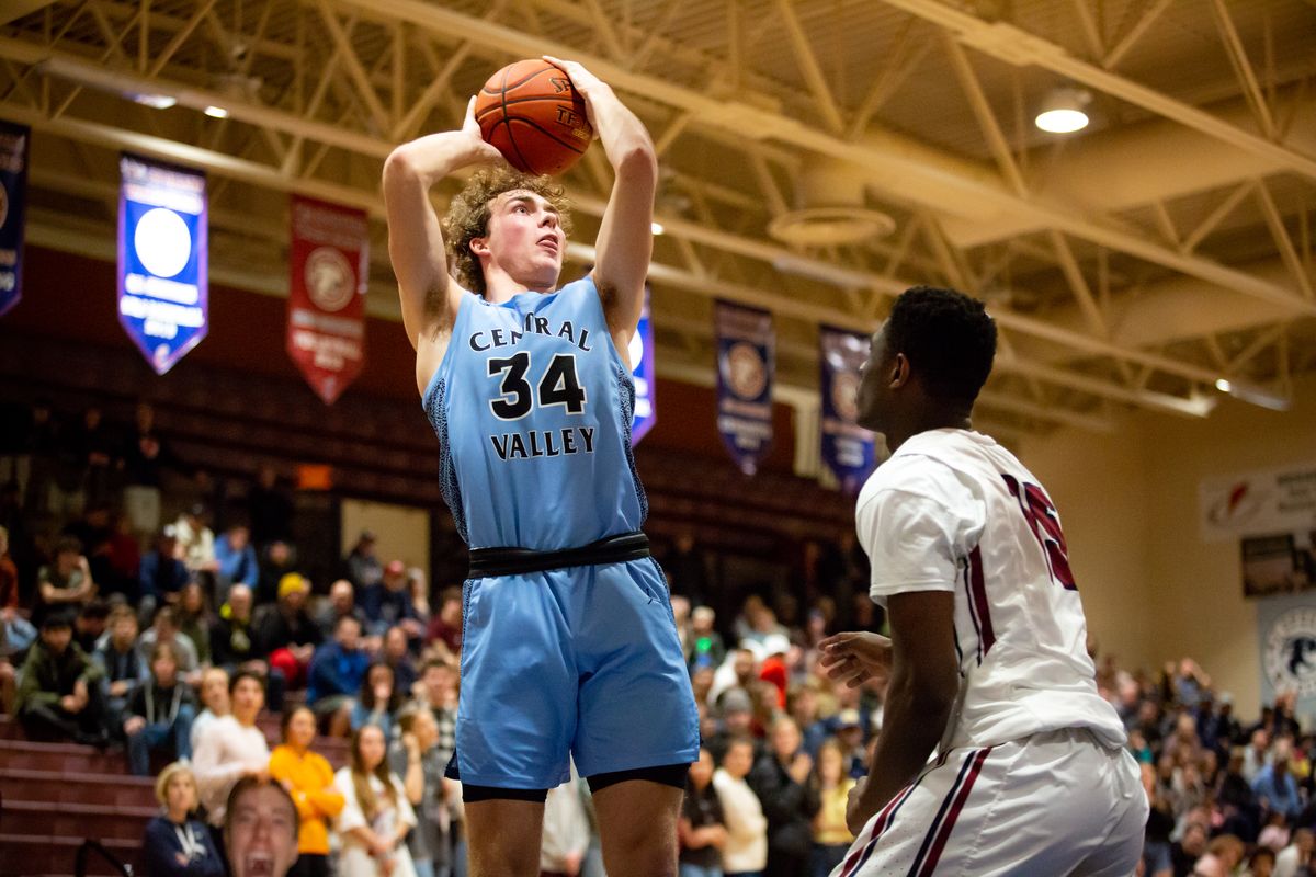 Carsen Raab of visiting Central Valley shoots against Mt. Spokane on Jan. 7, 2019. The Greater Spokane League set dates for Season 2 and 3, which includes basketball, on Wednesday, Feb. 10, 2021 pending COVID clearance.  (Libby Kamrowski)