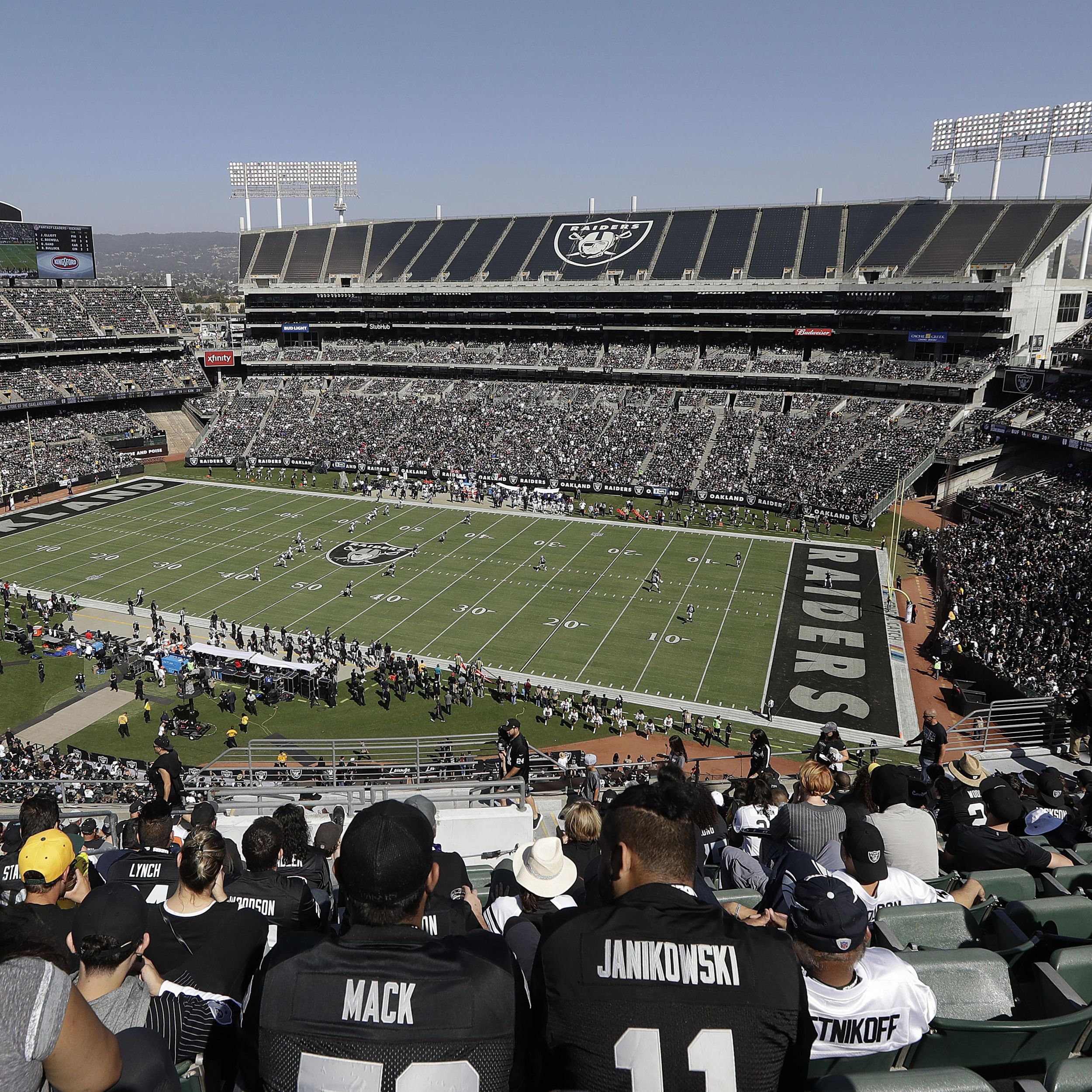 Oakland Raiders Coliseum lease extension gets final approval