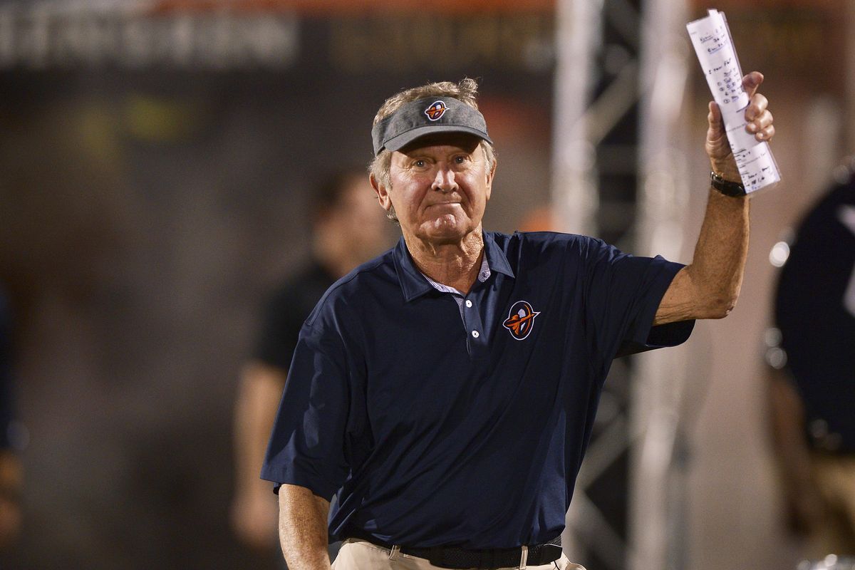 Orlando Apollos head coach Steve Spurrier waves to the crowd as he enters the field before kickoff against the Memphis Express during an AAF football game Feb. 23  at Spectrum Stadium in Orlando, Fla. (Rick Wilson / AP)
