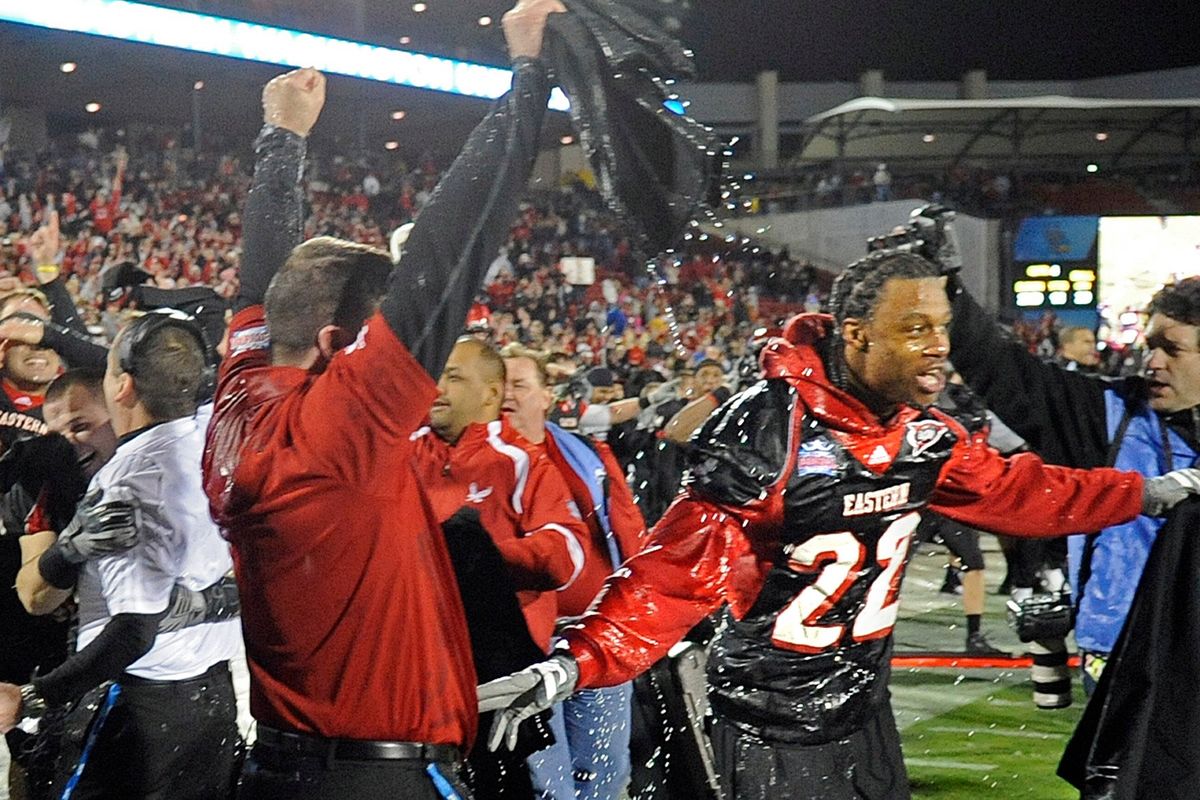 He looked death right in the face': Ex-EWU standout Taiwan Jones on  frightening moment Bills teammate Damar Hamlin collapsed on field, and his  miraculous recovery