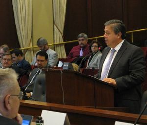 Idaho state schools Supt. Tom Luna, addressing the House Education Committee on Tuesday (Betsy Russell)