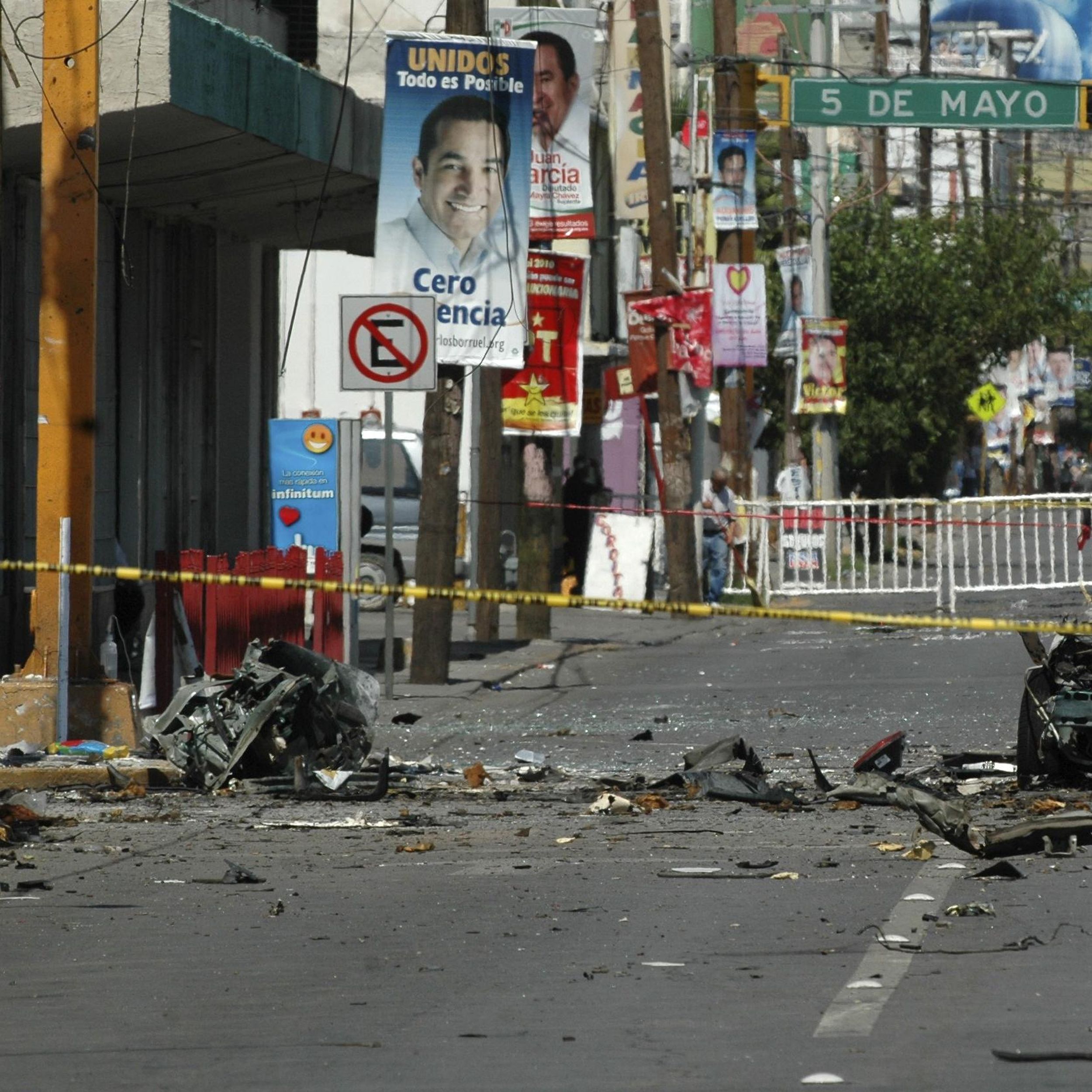 19 bodies hung from bridge or hacked up in mexico gang feud the spokesman review