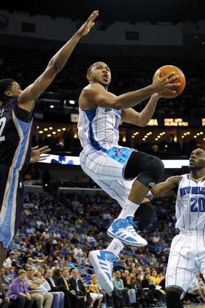 The New Orleans Hornets matched the Phoenix Suns’ four-year offer to Eric Gordon on Saturday, which will keep him in New Orleans. (Associated Press)