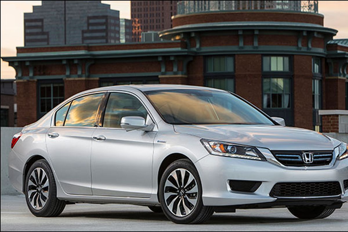The Accord has power when it’s needed. It runs the zero-to-60 sprint in about 7.5 seconds, which is quick by any midsize sedan measure.
 (Honda)