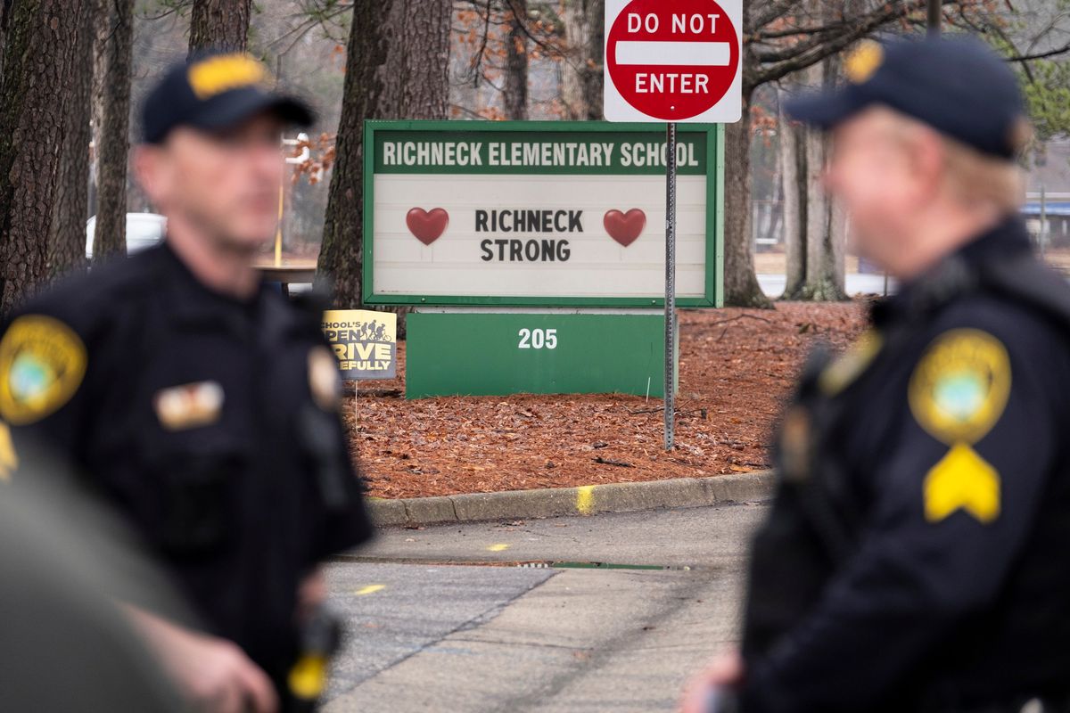 Students return to Richneck Elementary in Newport News, Virginia, on Monday for the first time since a 6-year-old shot teacher Abby Zwerner three weeks prior.  (Billy Schuerman/The Virginian-Pilot/TNS)