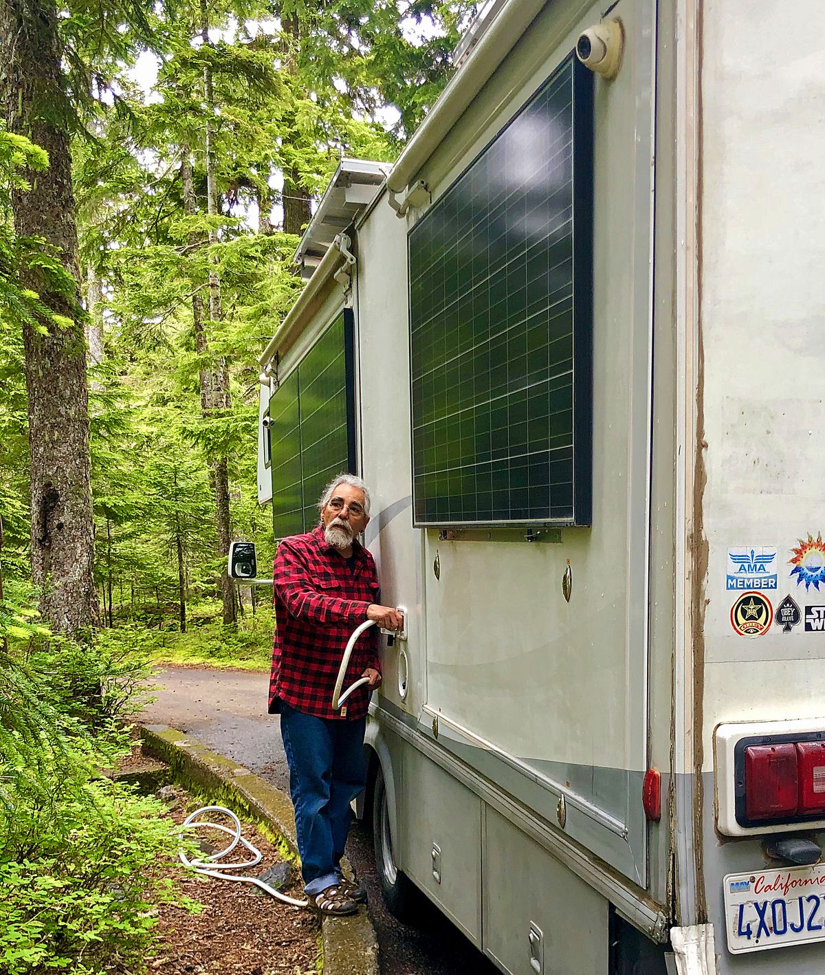 A fellow camper at Mount Rainier National Park had installed solar panels all over his RV, including the sides. (Leslie Kelly)