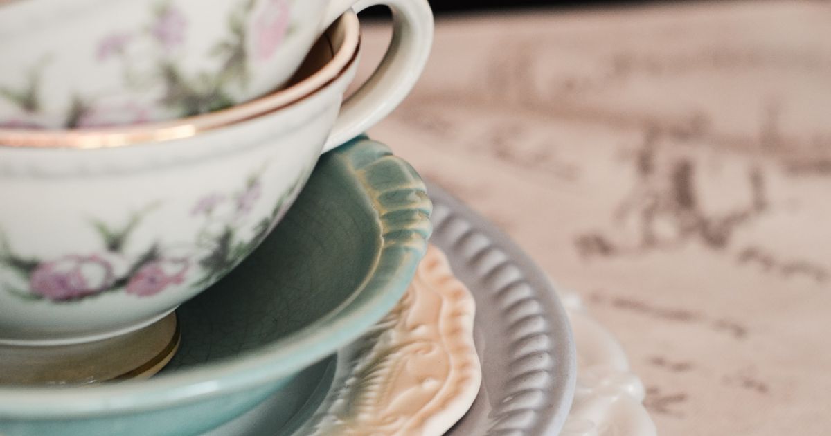 Replacing pieces of flatware or china can be a challenge – here’s how