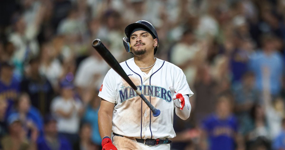 Frustration boils over as Dan Wilson ejected in Mariners' loss to Rays